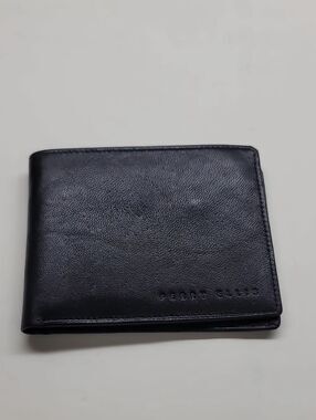 Perry Ellis Black Leather Slim Bi-Fold Wallet